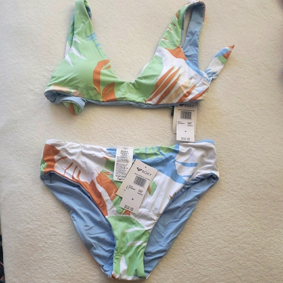 Roxy Other - Roxy Reversible Swimsuit Set